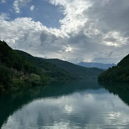 Dar Salwa Jablanicko Jezero Motel